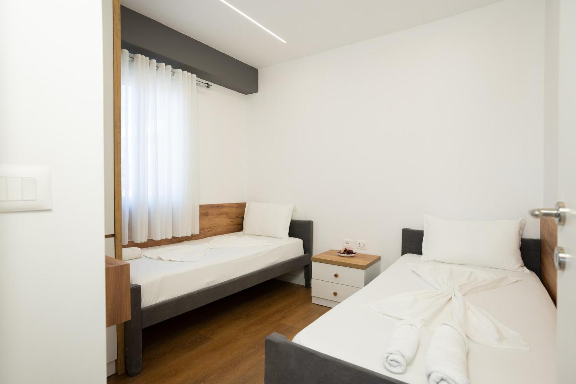 The Blue Pearl Apartment 2 Durrës Buitenkant foto