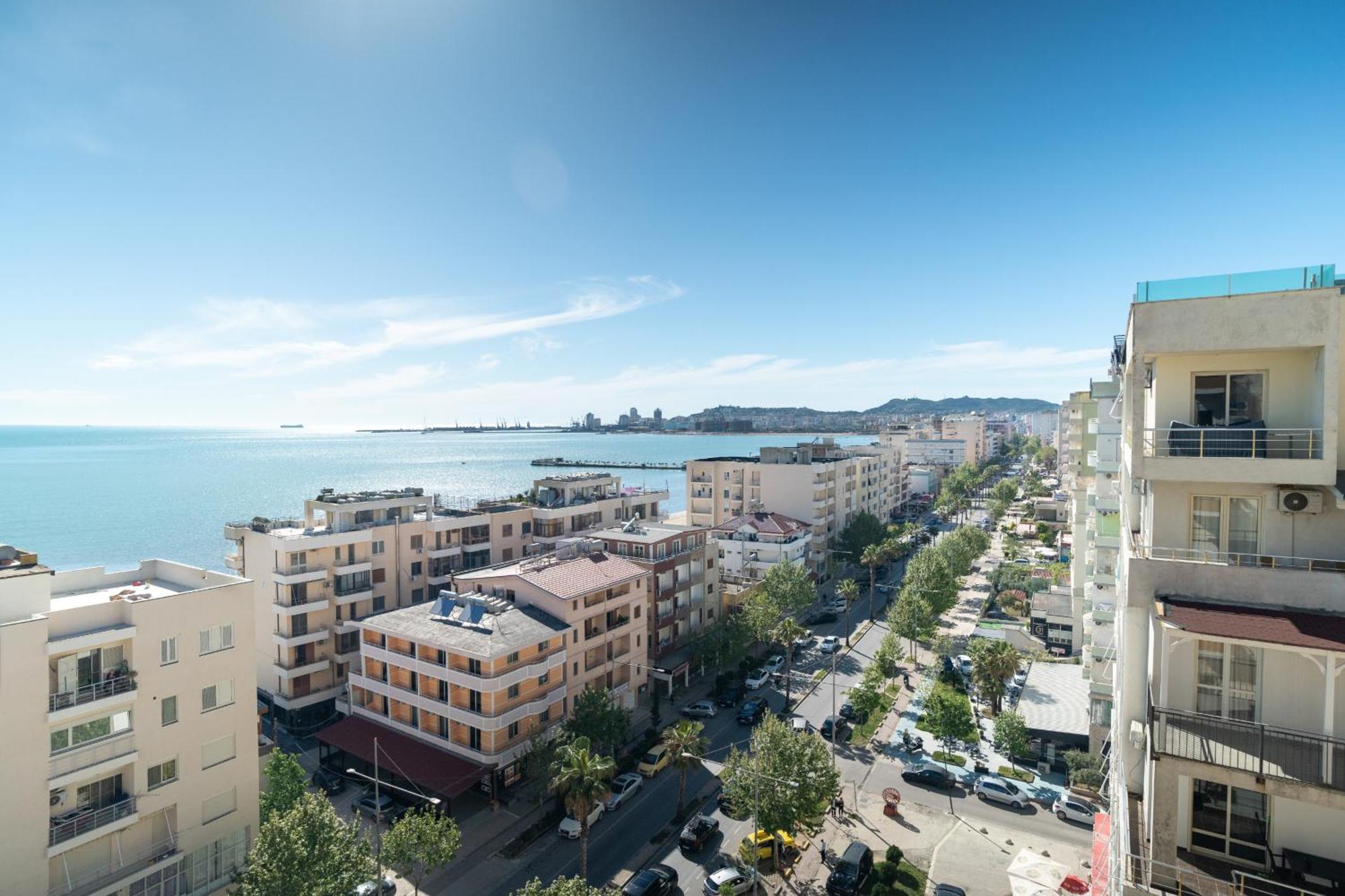 The Blue Pearl Apartment 2 Durrës Buitenkant foto