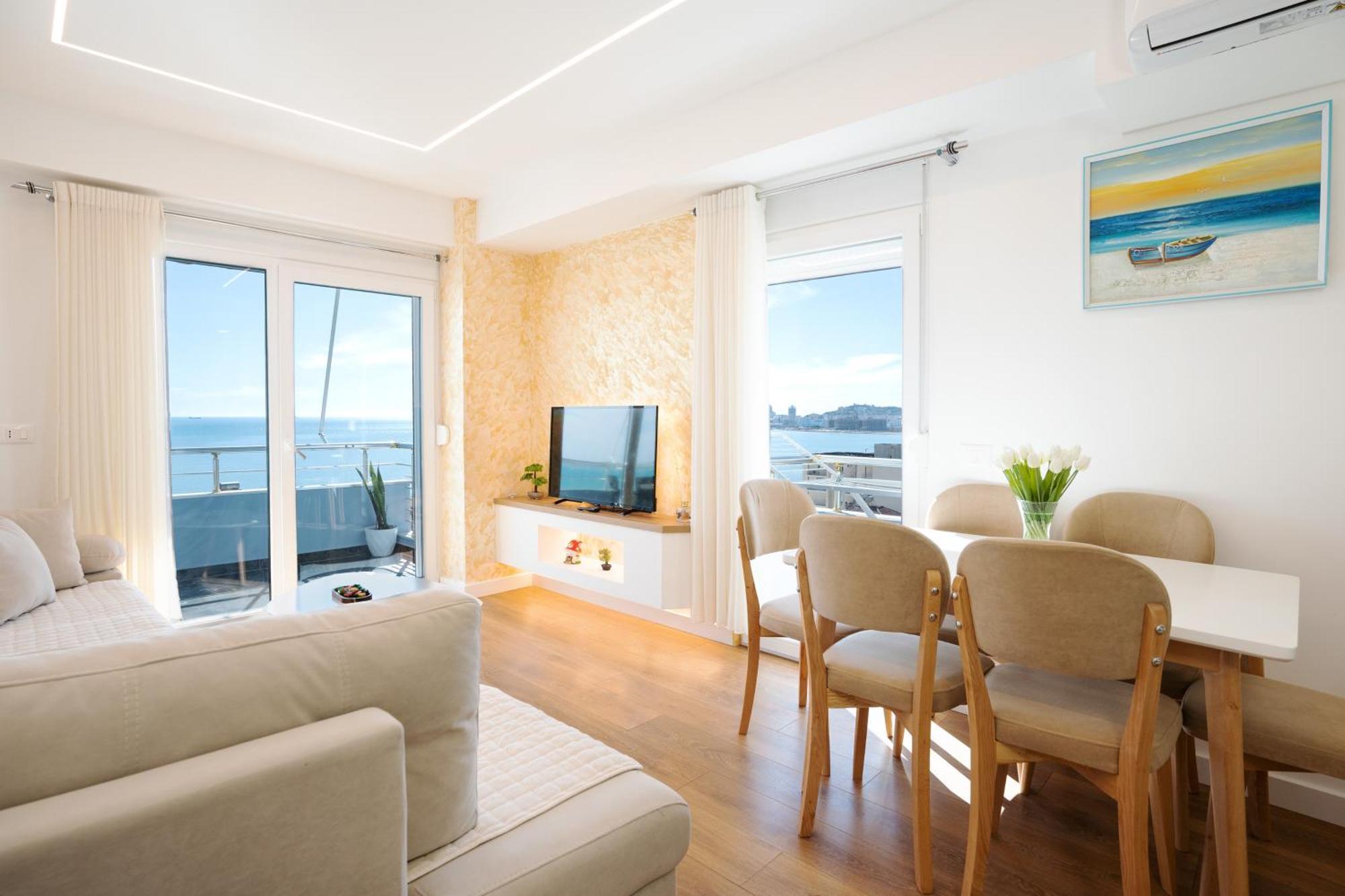 The Blue Pearl Apartment 2 Durrës Buitenkant foto