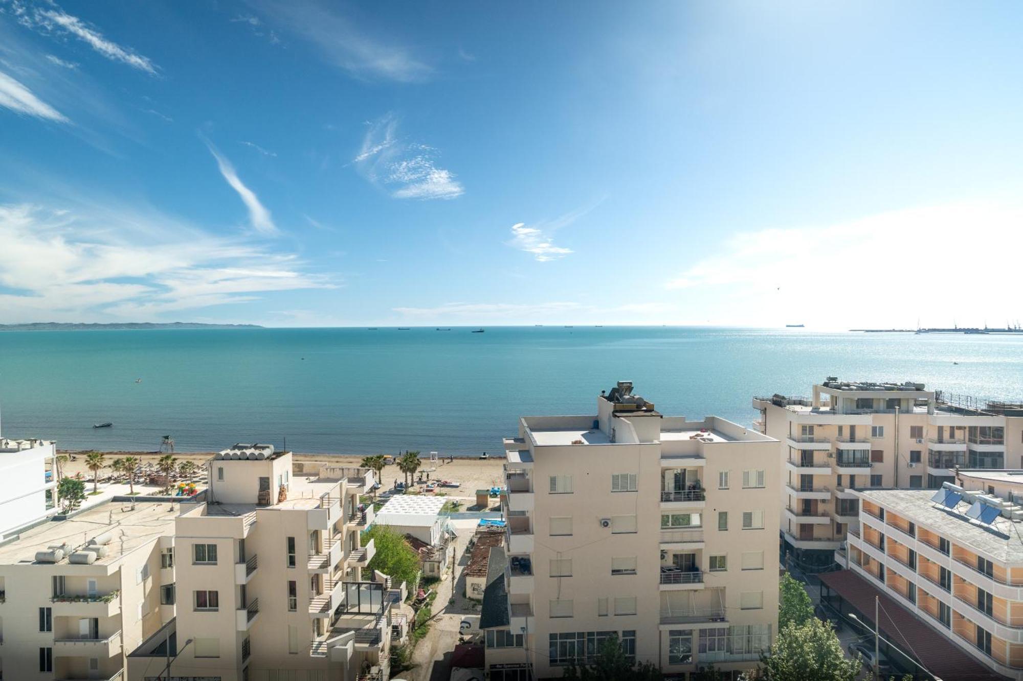 The Blue Pearl Apartment 2 Durrës Buitenkant foto